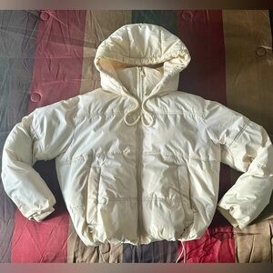 ZARA CREAM WINTER PUFFER COAT size SMALL
